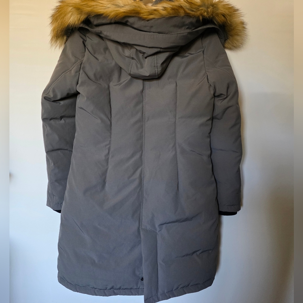 Vince CamutoFaux-Fur-Trim Hooded Down Parka Sz Small - Picture 7 of 7